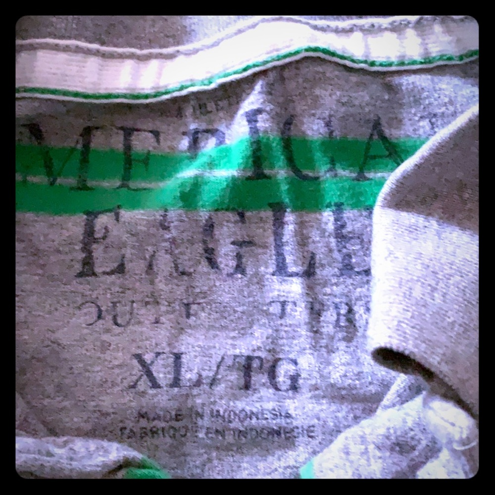 Selling American eagle XL polo